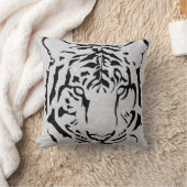 黒と白のタイガーシルエット クッション (ブランケット)
