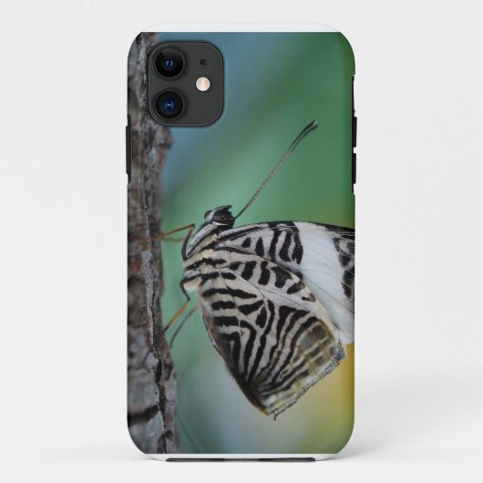 黒と白のタイガーバタフライ Case-Mate iPhoneケース (裏面)