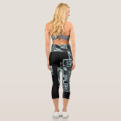 黒と白のテクスチャ付き線のもつれデザイン カプリレギンス (裏面)