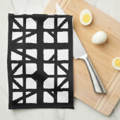 黒と白のドイツの半木造の家のパターン キッチンタオル (四つ折り)