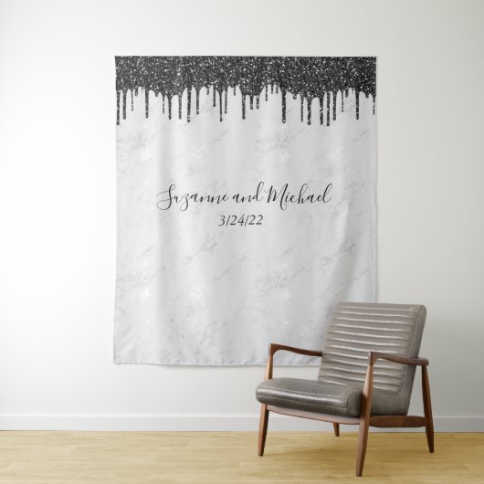 黒と白のマーブルグリッターが滴るウェディング タペストリー (インサイチュ)