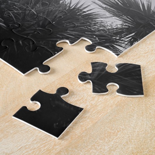 黒と白のヤシの木が夕焼けの写真 ジグソーパズル (側面)