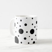 黒と白のランダムドット コーヒーマグカップ (正面左)