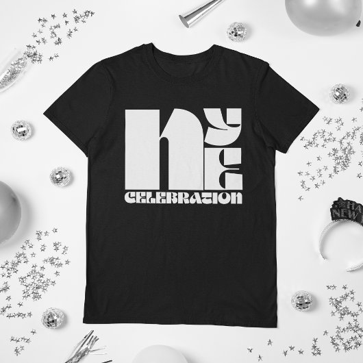黒と白のレトロタイポグラフィ 大晦日パーティー Tシャツ