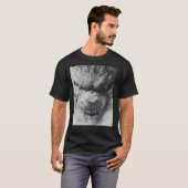 黒と白の伝説的な日本のモンスターペンシル Tシャツ (正面フル)