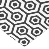 黒と白の八角形の幾何学的パターン ミディアムテーブルランナー (コーナー)