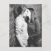 黒と白の写真の少女のキス ポストカード (正面)
