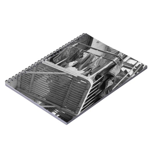 黒と白の写真を乾燥したユーモアのために下着 ノートブック (左側)