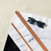 黒と白の大理石 ビーチタオル (インサイチュ)