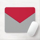 黒と白の山形のデザインと赤の三角形 マウスパッド (マウス)
