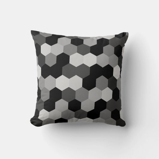 黒と白の幾何学的な六角形のシェード クッション (正面)
