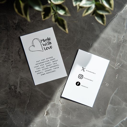 黒と白の愛で作られたハート社会的リンク エンクロージャーカード