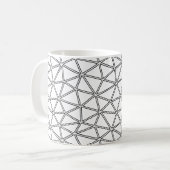 黒と白の抽象的なライン柄 コーヒーマグカップ (正面左)