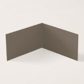 黒と白の時計が置かれた茶色の壁 (内部)