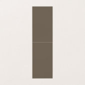 黒と白の時計が置かれた茶色の壁 名刺 (外部フラット)