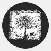黒と白の木の蝶シルエット ラウンドシール (正面)