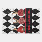 黒と白の格子模様の上に赤い果実の漫画の女性 キッチンタオル (横)