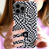 黒と白の波状のチェック柄のモノグラム入り Case-Mate iPhoneケース