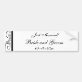 黒と白の渦巻きたった今結婚しました バンパーステッカー (正面)