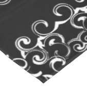 黒と白の渦巻きゴシッ結婚クス テーブルクロス (アングル)