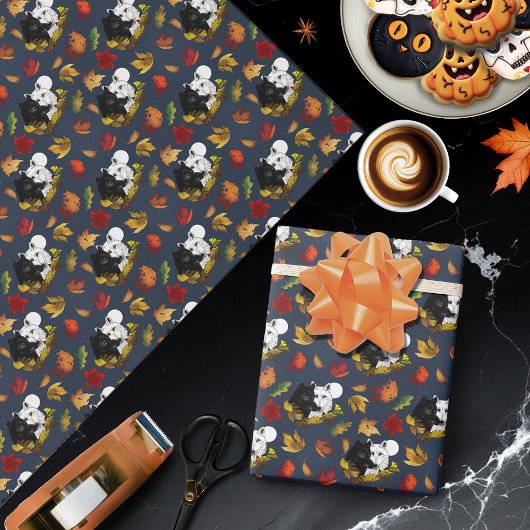 黒と白の狼 月夜の紅葉 ラッピングペーパー