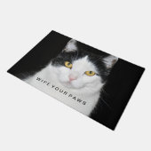 黒と白の猫の肖像画 ドアマット (アングル)