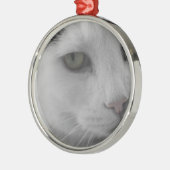 黒と白の猫の顔 メタルオーナメント (左)
