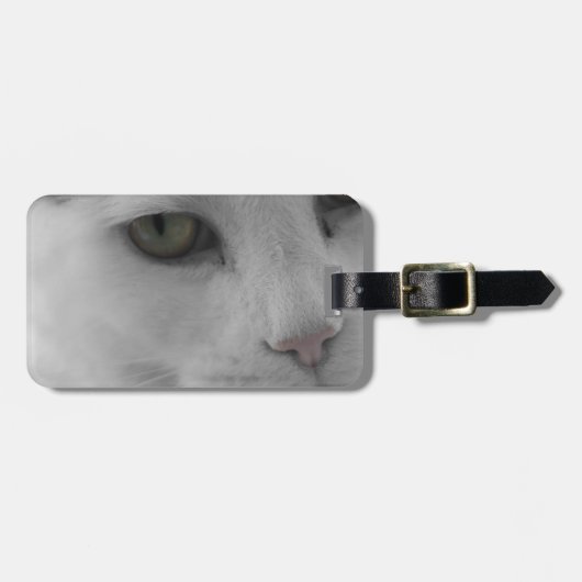 黒と白の猫の顔 ラゲッジタグ (正面横)