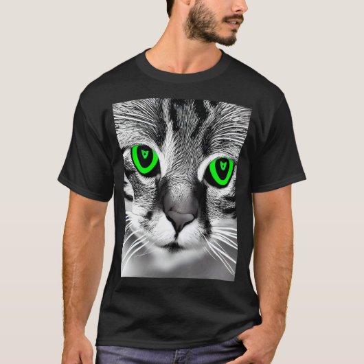 黒と白の猫 緑のビジュアルイメージ Tシャツ (正面)