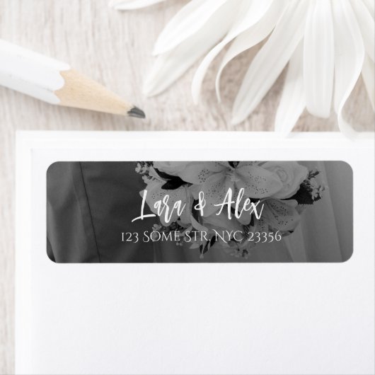 黒と白の結婚式用返信先住所ラベル ラベル (インサイチュ)