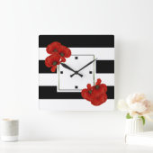 黒と白の背景に赤いポピーストライプのズ スクエア壁時計 (ホーム)