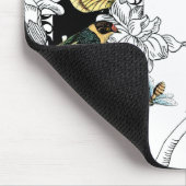 黒と白の背景の鳥と蝶 マウスパッド (コーナー)