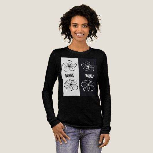 黒と白の花のコントラストアート トライブレンドTシャツ (正面全体)