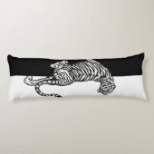 黒と白の虎 ボディピロー (裏面)