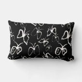 黒と白の蝶 ランバークッション (裏面)