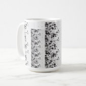 黒と白の複雑なフローラデザイン コーヒーマグカップ (正面左)