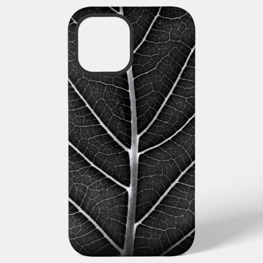 黒と白の輝く葉のクローズアップ iPhoneケース (裏面)