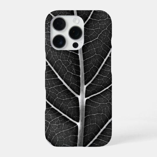 黒と白の輝く葉のクローズアップ iPhoneケース (裏面)