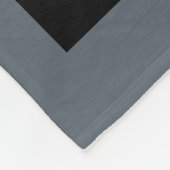 黒と白の部族の野生のウッドランズグレー フリースブランケット (角)