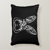 黒と白の部族ウサギ アクセントクッション (正面(垂直))