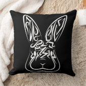黒と白の部族ウサギ クッション (ブランケット)