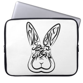 黒と白の部族ウサギ ラップトップスリーブ