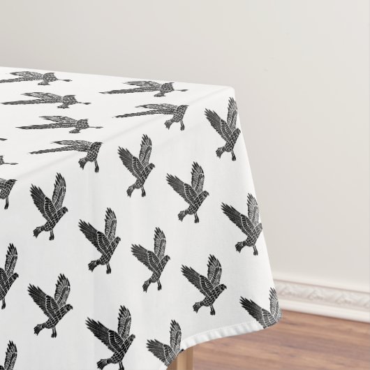 黒と白の飛べるカラス リノカット テーブルクロス (インサイチュ)