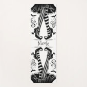 黒と白の魔女の脚ハロウィンお洒落イン ヨガマット (正面)