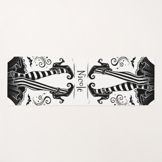 黒と白の魔女の脚ハロウィンお洒落イン ヨガマット (正面(横))