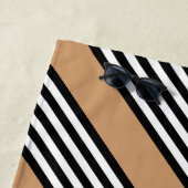 黒と白の5色のストライプ日焼けパターン ビーチタオル (インサイチュ)