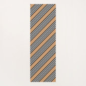 黒と白の5色のストライプ日焼けパターン ヨガマット (裏面)