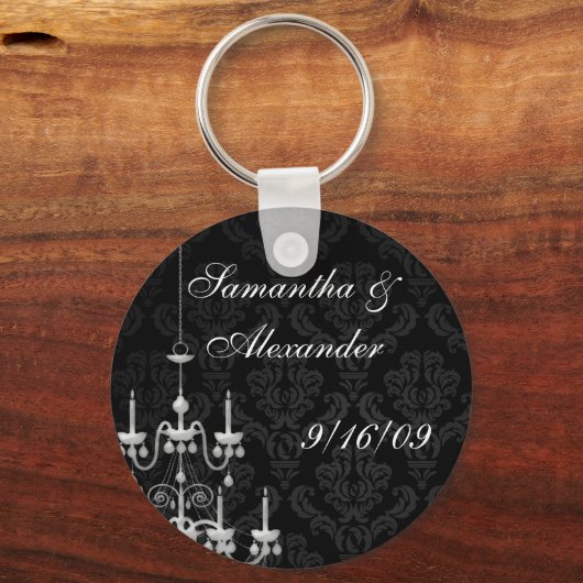 黒と白シャンデリアのシルエット キーホルダー (正面)