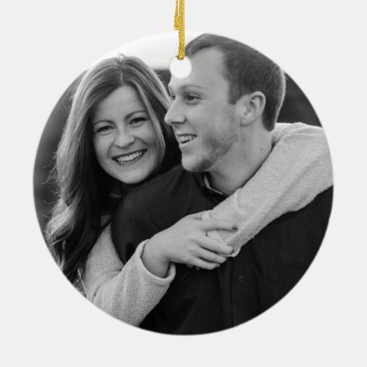 黒と白モダンのクリスマスパインリース写真 セラミックオーナメント (裏面)