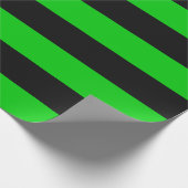 黒と緑のオーニングのストライプ ラッピングペーパー (角)